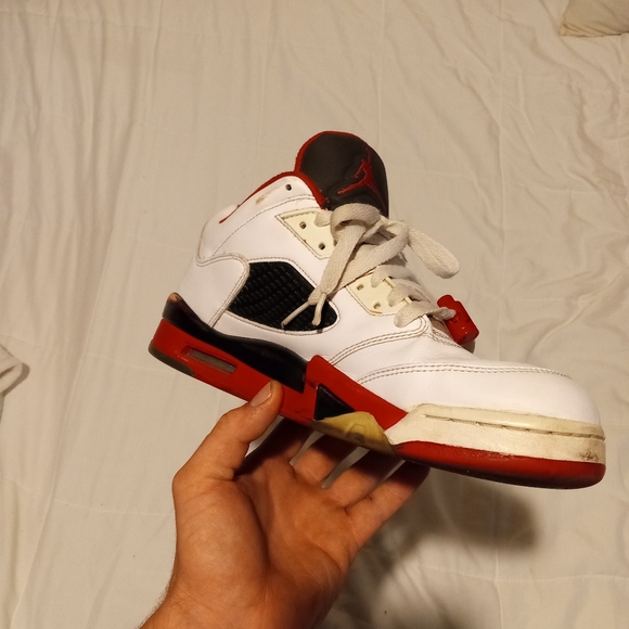 Jordans - Picture 4 of 5
